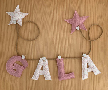 Guirnalda nombre 4 letras